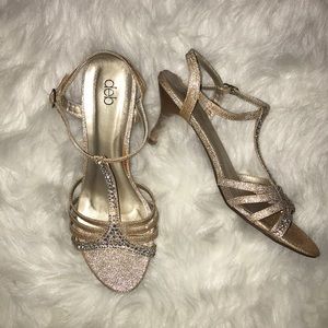 Sparkly Gold Heals with Diamonds